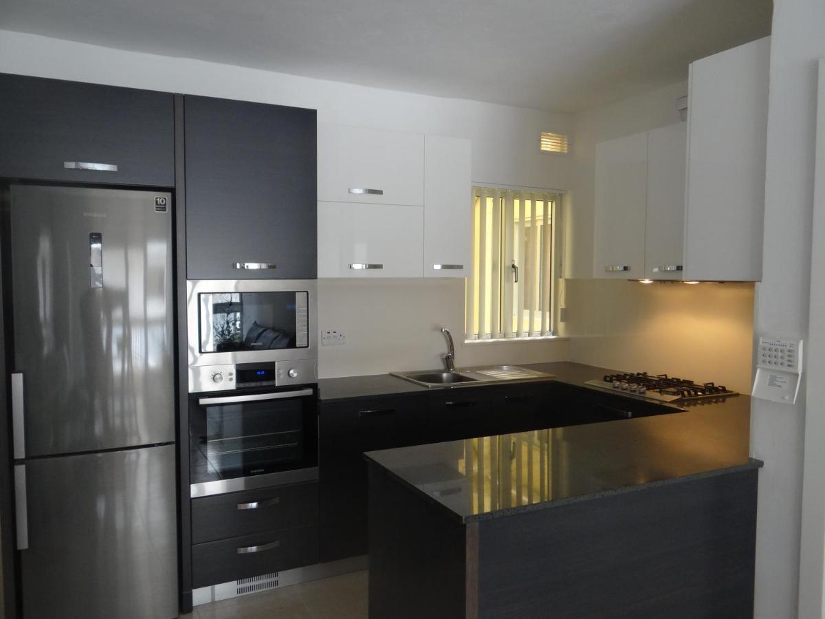 Modern Two Bedroom Sea View Apartment Marsaskala Eksteriør bilde
